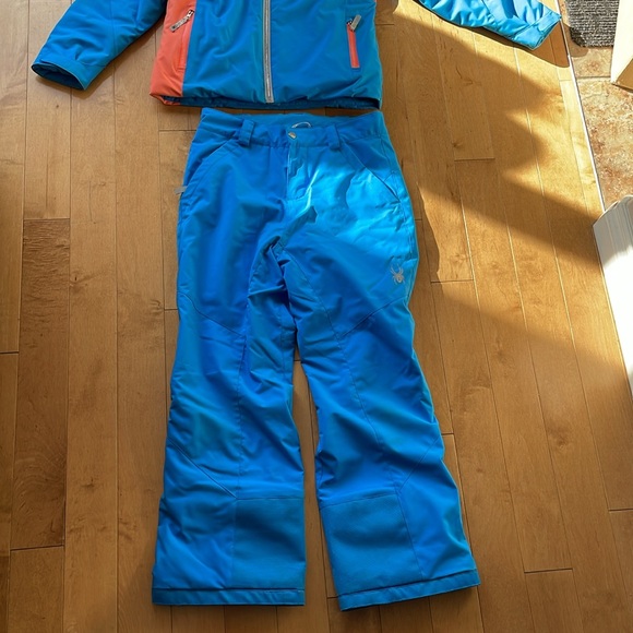 Spyder girls ski jacket and pants - Picture 3 of 8